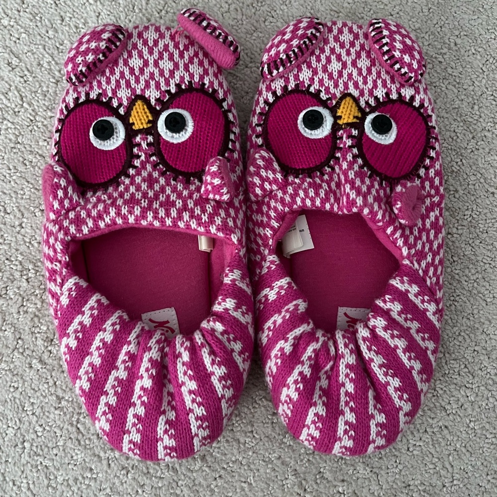 NEVER WORN Nick & Nora Owl Slippers Size S